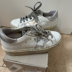 Golden Goose Sneakers